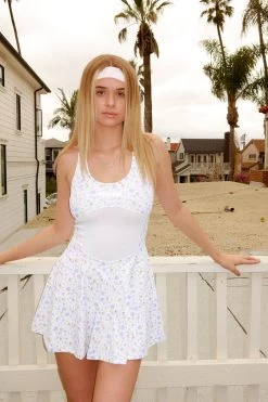 On Court Tennis Dress - Floral -Boutine La image 58441ce2 baa5 414f 90d2 163eece883c9