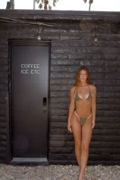 Forest Green Shoreline Top -Boutine La image f9151fdf 5d03 437a 80ac 403f7c4b73f2